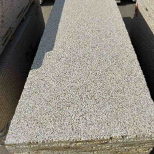 邵阳 黄金麻花岗岩荔枝面毛板，半成品