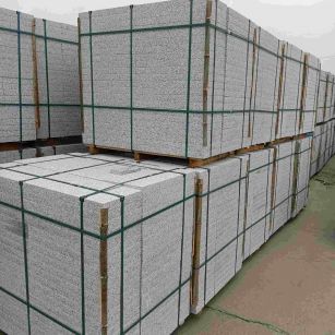 邵阳 白麻花岗岩石材荔枝面地铺石（300*600*50）