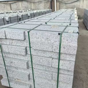 邵阳 白麻花岗岩路沿石，弧形路沿石，道牙石，马路牙子，界石，路缘石，平沿石，直岩石，平缘石等