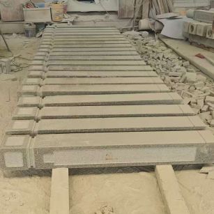 邵阳 芝麻白异形加工雕刻-栏杆大柱，方柱