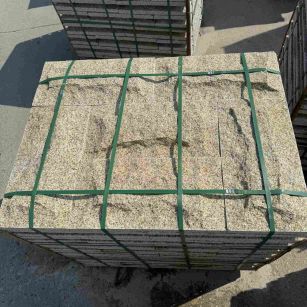 邵阳 黄金麻花岗岩石材自然面蘑菇石成品