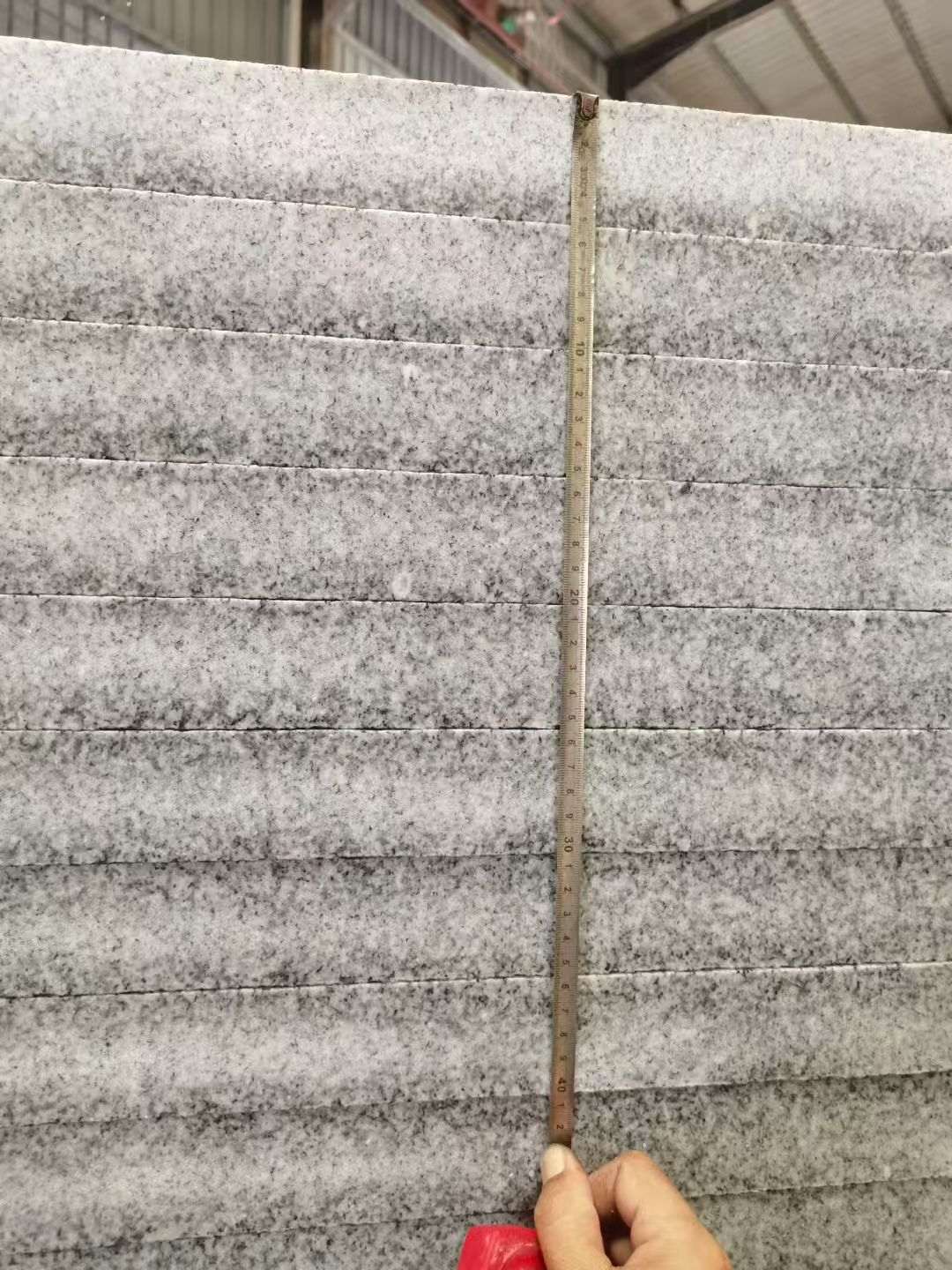 邵阳 芝麻白火烧成品厚薄均匀，B料价格接近A料质量