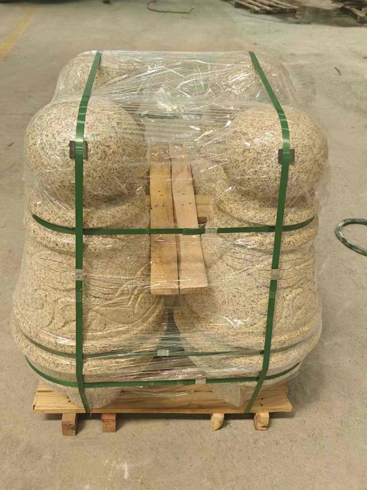 邵阳 黄金麻异形定制雕花——棒棒糖挡车柱