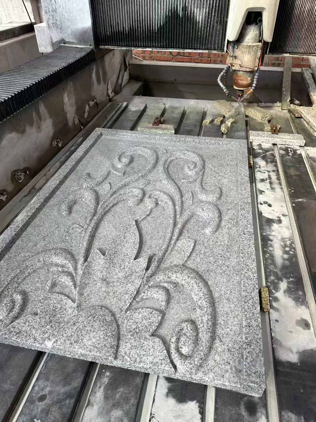 邵阳 白麻别墅干挂雕花板