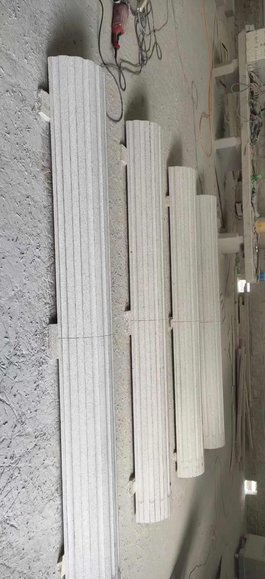 邵阳 花岗岩厂家带你看白麻花岗岩门楼大柱柱皮