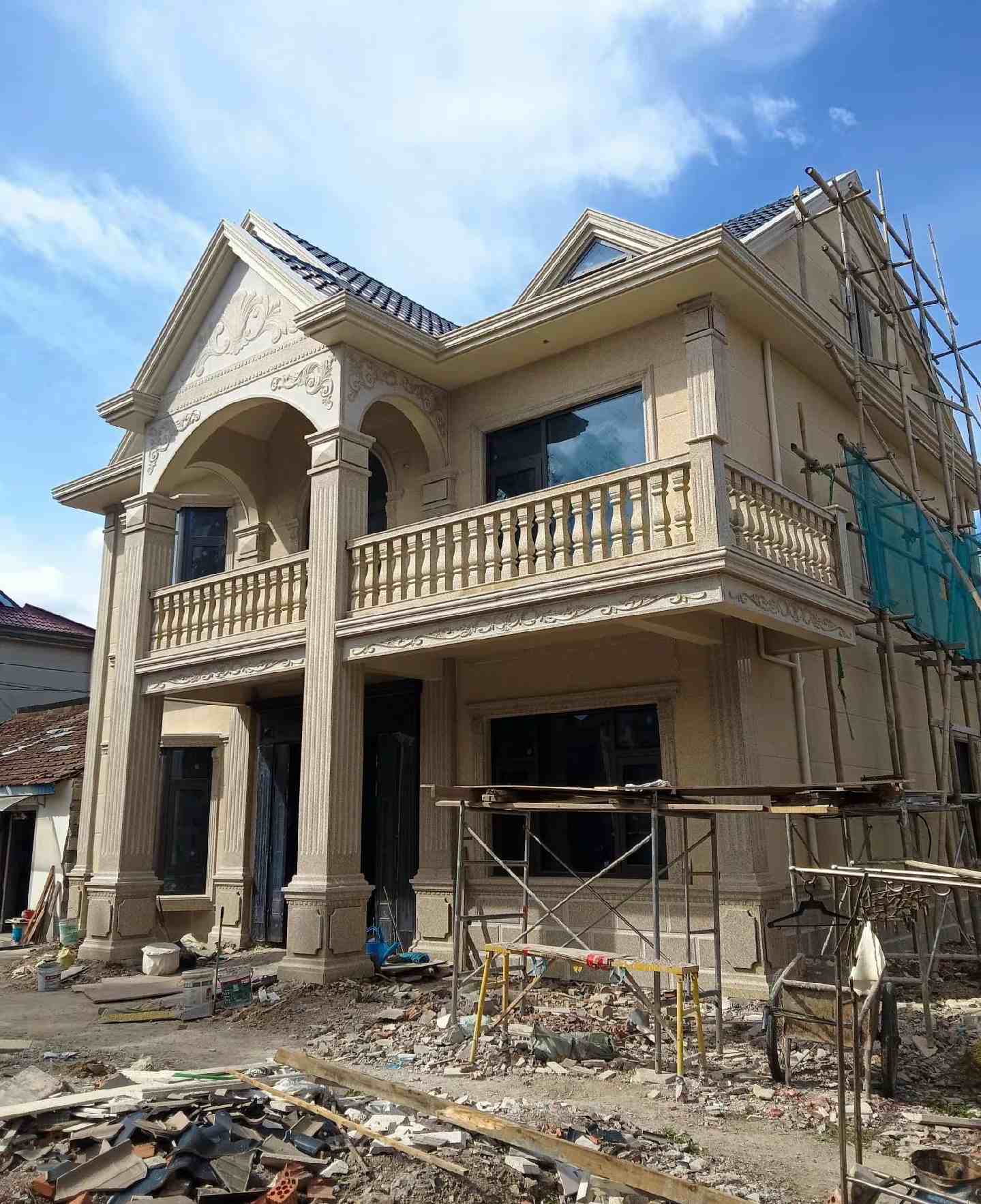 邵阳 黄金麻花岗岩石材私人别墅雕花门楼柱阳台栏杆