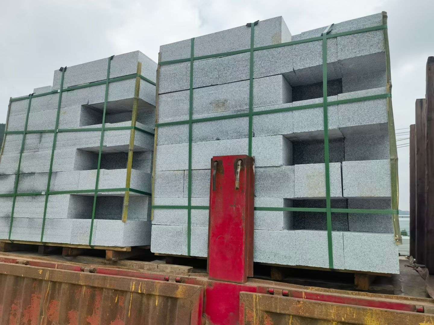 邵阳 芝麻白花岗岩路沿石，平石，路侧石，马路牙子，路缘石，立缘石，平缘石等