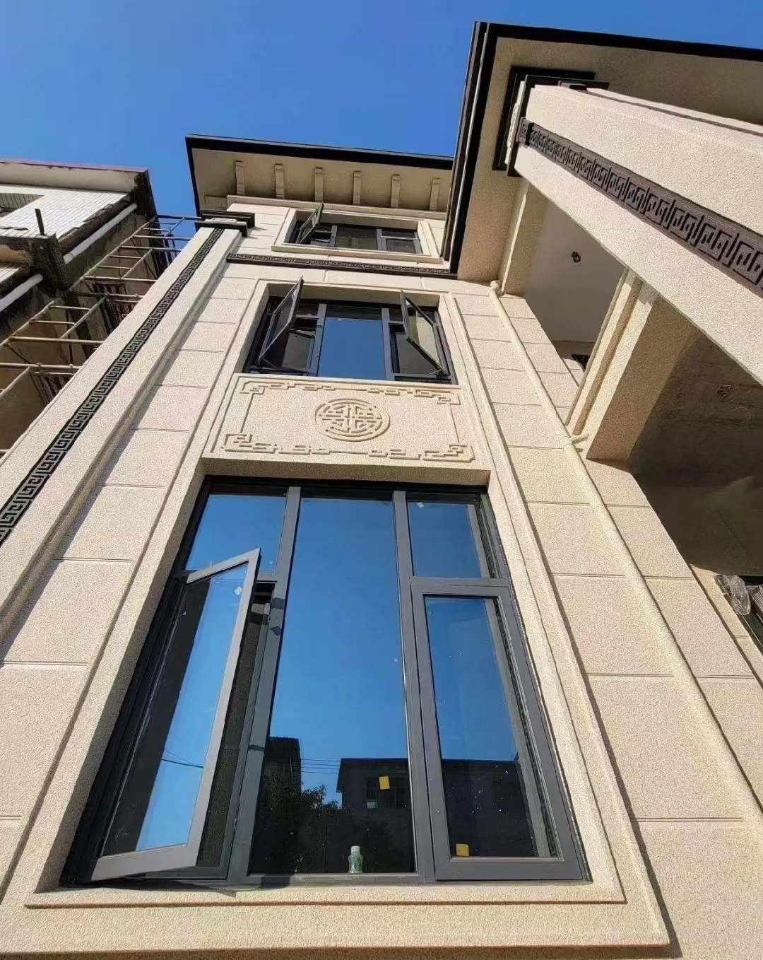 邵阳 黄金麻荔枝面别墅外墙干挂效果展示