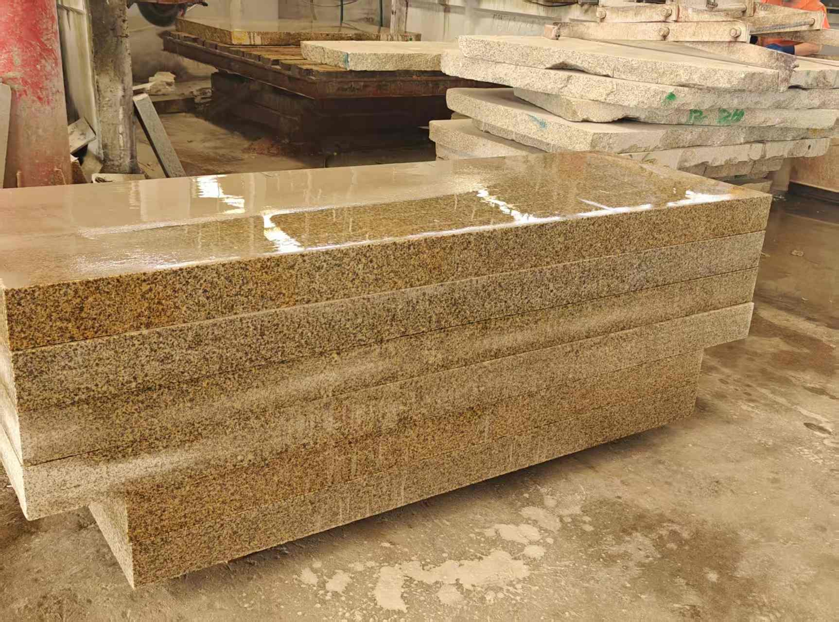 邵阳 黄金麻栏杆料半成品加工中